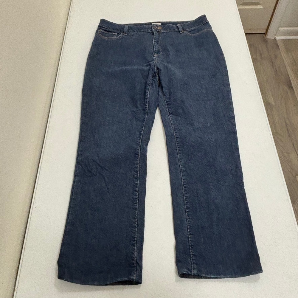 LL Bean Classic Fit Jeans Womens 16 Reg Dark Wash Straight Leg Denim Blue 6142